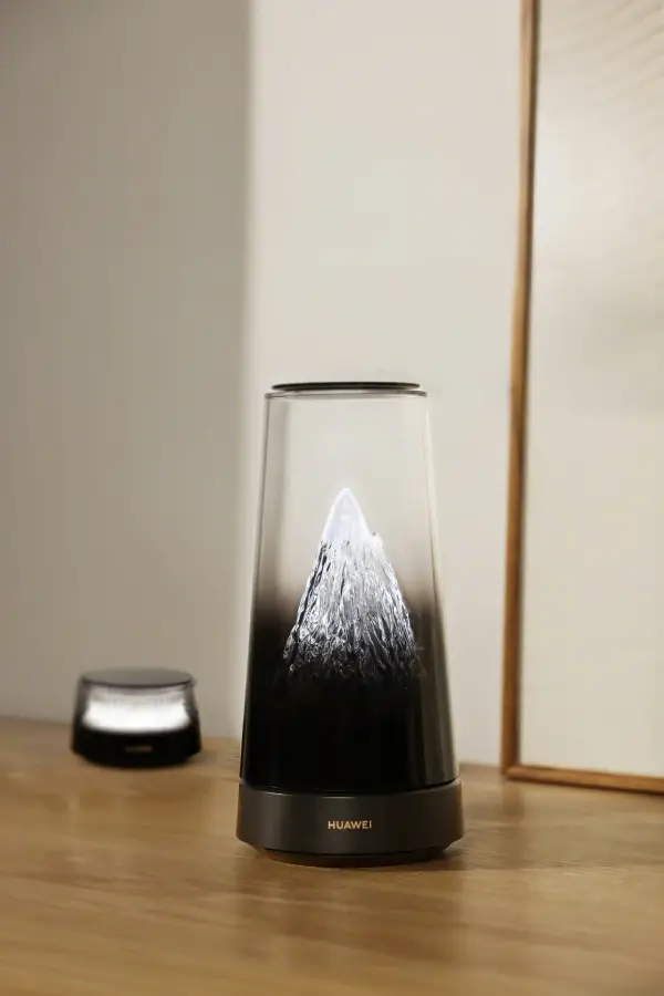 是艺术品还是路由器? 华为路由 X3 Pro「日照金山」曝光,11月推出